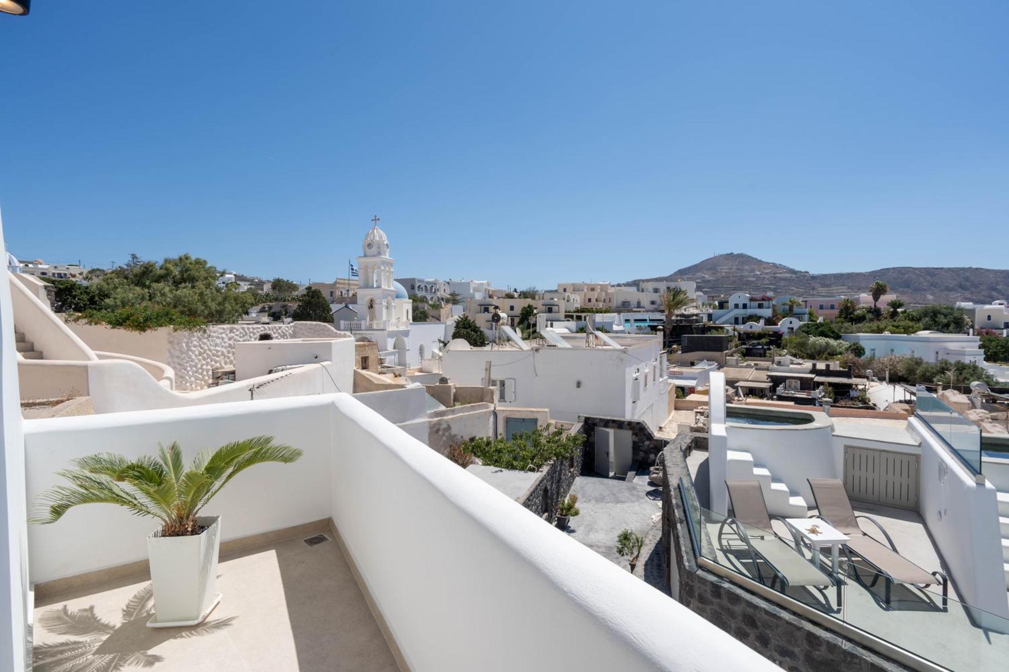 New Yiota Collection 4 & 4 Prive Jacuzzi Megalochori (Santorini)